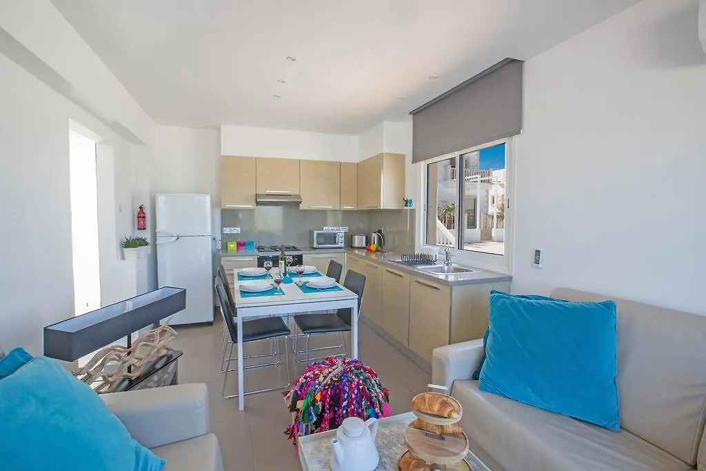 Nicholas Seaview Apartments Protaras