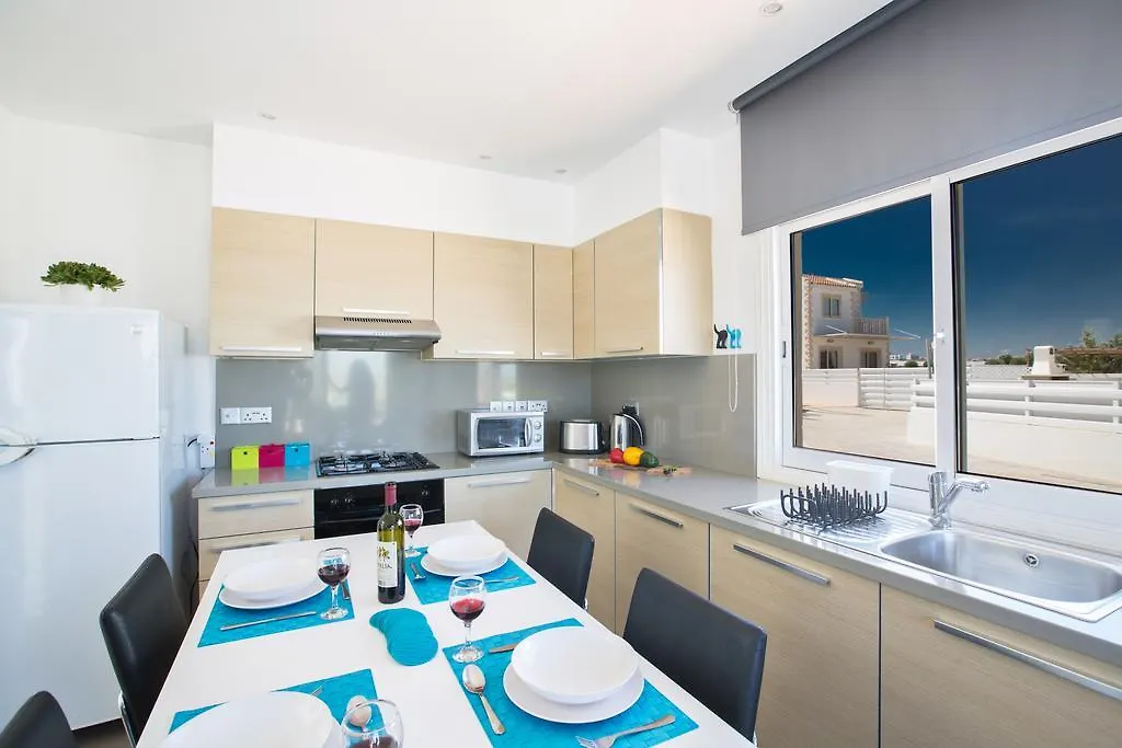 Nicholas Seaview Apartments Protaras