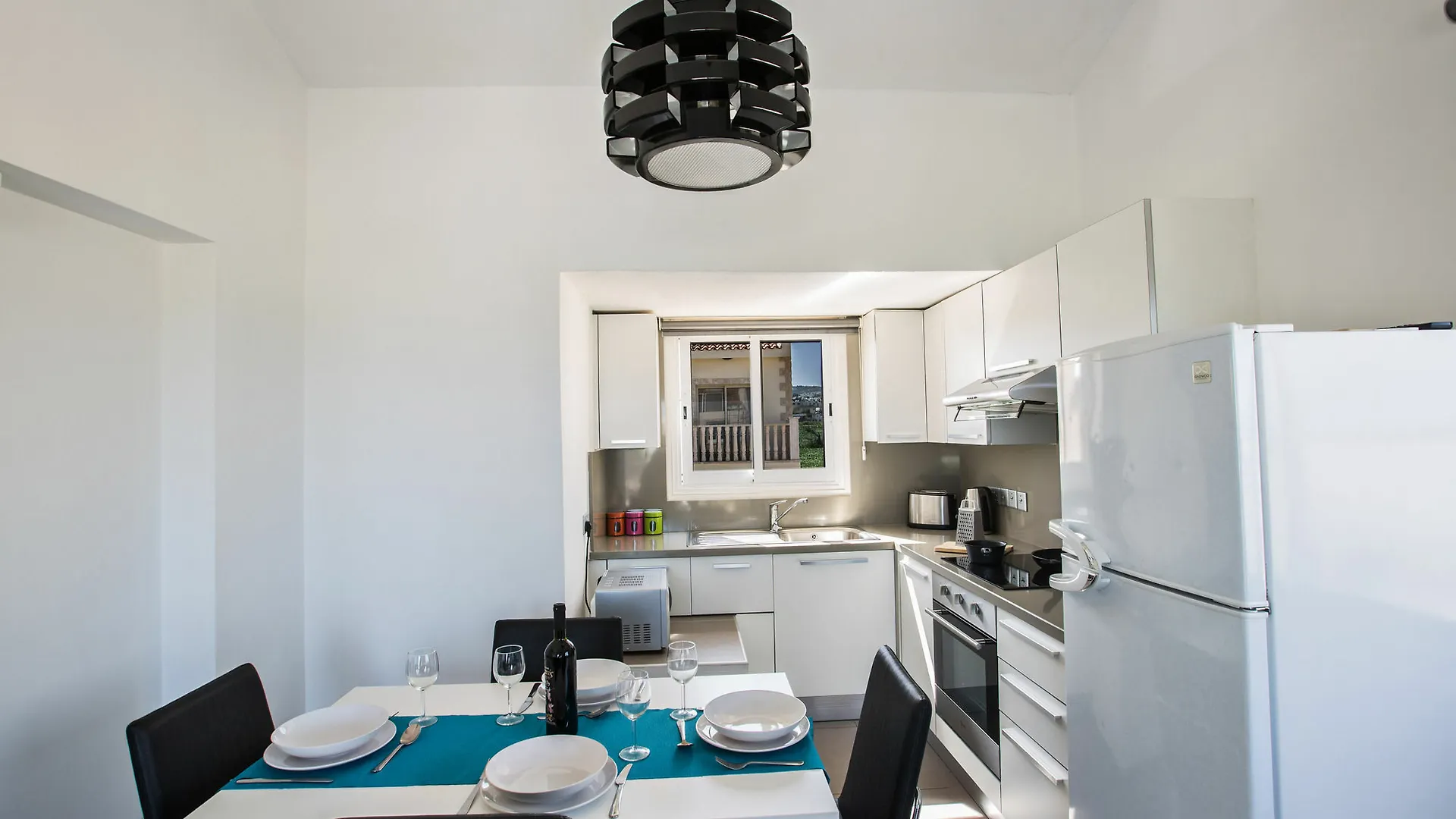Nicholas Seaview Apartments Protaras