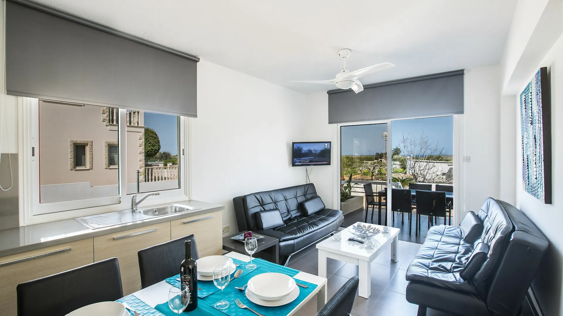 Nicholas Seaview Apartments Protaras